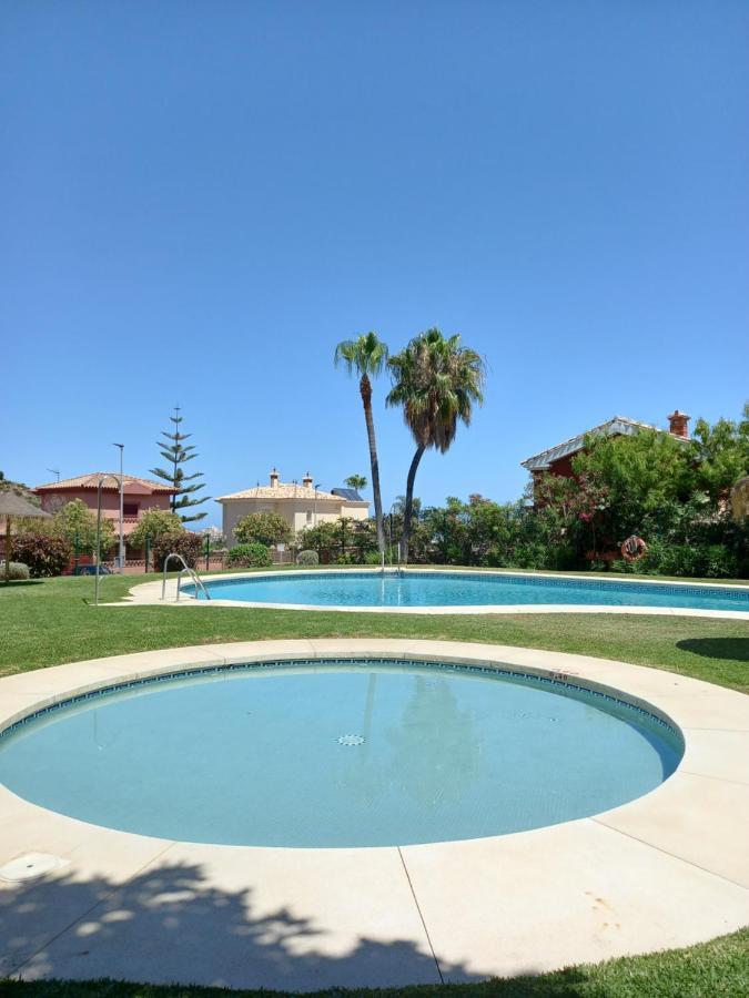 Amplio, Luminoso Y Moderno Con Amplia Terraza Y Hermosas Vistas En Exclusiva Urbanizacion Appartement Benalmádena