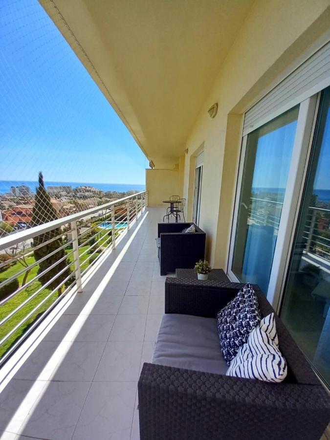 Amplio, Luminoso Y Moderno Con Amplia Terraza Y Hermosas Vistas En Exclusiva Urbanizacion Appartement
