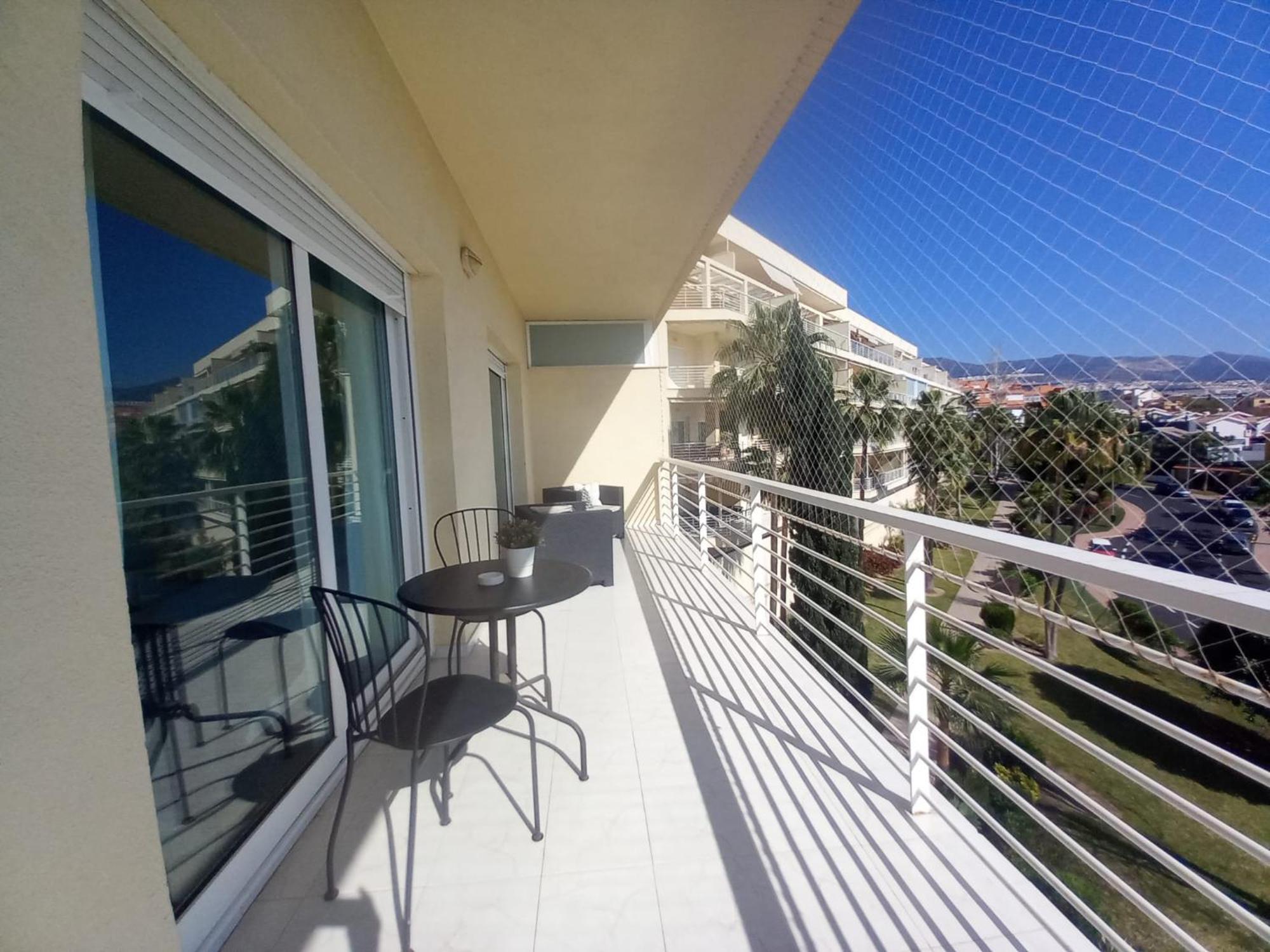 Amplio, Luminoso Y Moderno Con Amplia Terraza Y Hermosas Vistas En Exclusiva Urbanizacion Appartement Benalmádena