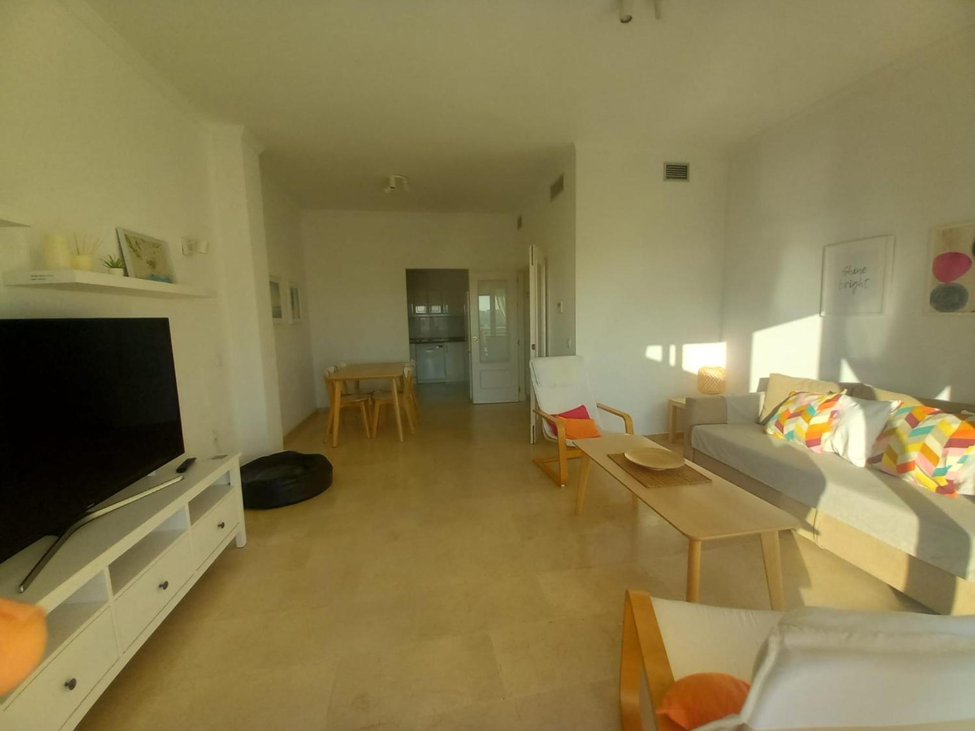 Amplio, Luminoso Y Moderno Con Amplia Terraza Y Hermosas Vistas En Exclusiva Urbanizacion *