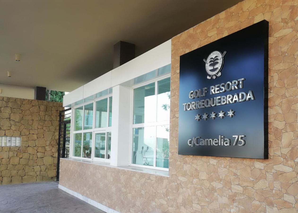 Amplio En Exclusiva Urbanizacion Golf Torrequebrada Con Vista Al Mar Apartamento