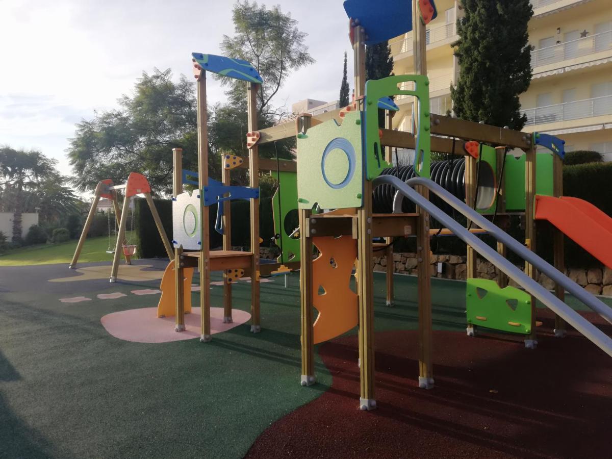 Amplio En Exclusiva Urbanizacion Golf Torrequebrada Con Vista Al Mar Apartamento